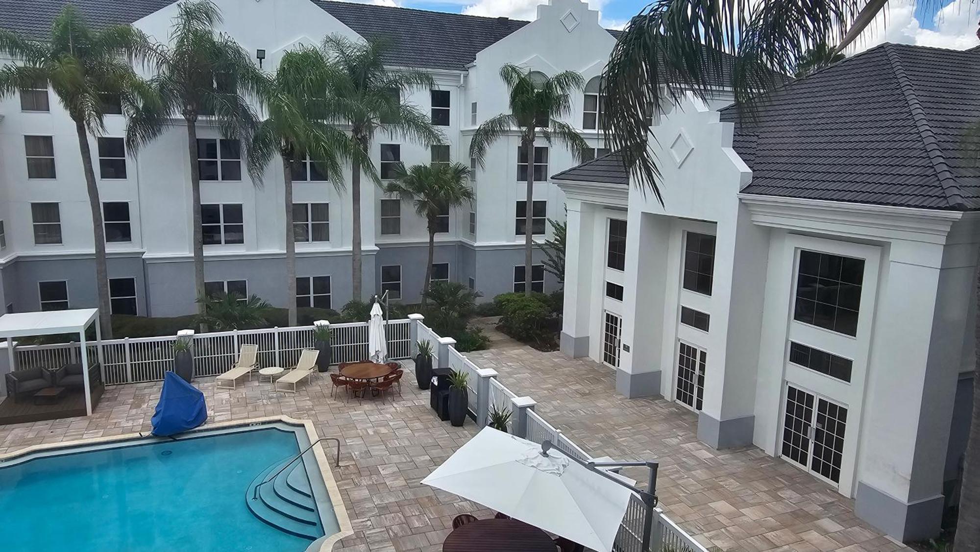 Montreal Suites Orlando Ngoại thất bức ảnh